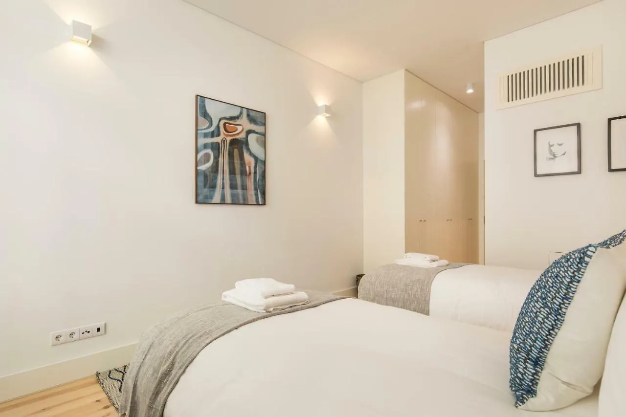 Lovelystay - Hidden Oasis With River View Lisbon Portugal
