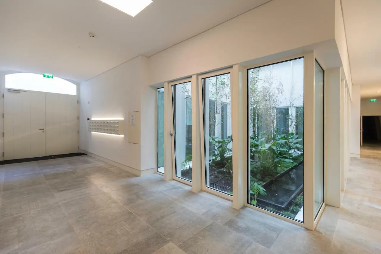 Lovelystay - Hidden Oasis With River View Lisbon Apartment